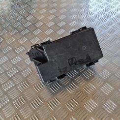 Drošinātāju bloks priekš DODGE JOURNEY 2010