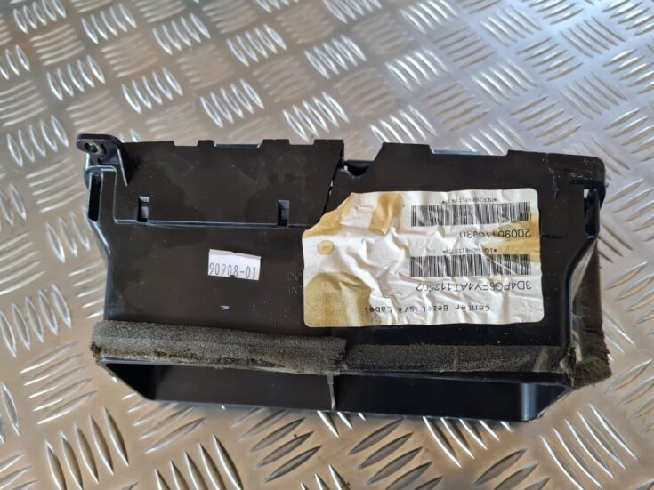 Mērinstrumentu paneļa gaisa vads, centrā priekš DODGE JOURNEY 2010