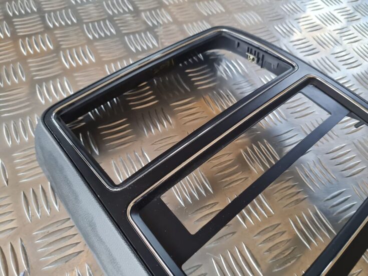 Mērinstrumentu paneļa dekoratīvais rāmis priekš DODGE JOURNEY 2010