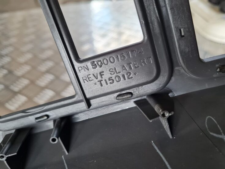 Mērinstrumentu paneļa dekoratīvais rāmis priekš DODGE JOURNEY 2010