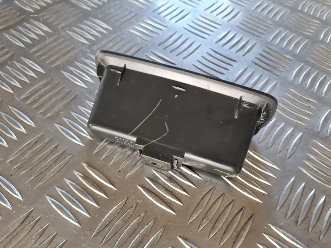 Durvju rokturu apdares uzlika (salonā) priekš DODGE JOURNEY 2010 4 Durvju rokturu apdares uzlika (salonā) priekš DODGE JOURNEY 2010