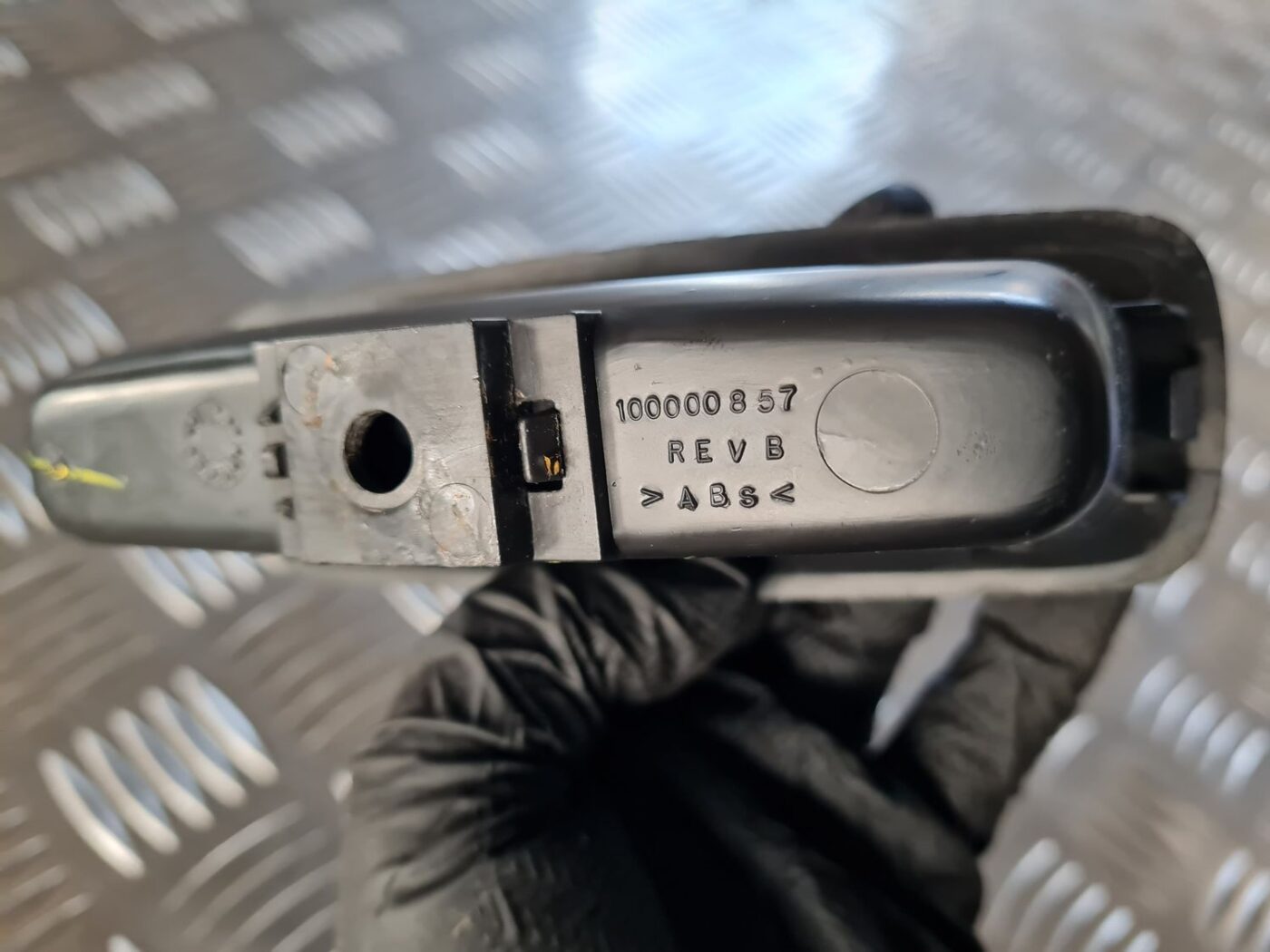 Durvju rokturu apdares uzlika (salonā) priekš DODGE JOURNEY 2010 3 Durvju rokturu apdares uzlika (salonā) priekš DODGE JOURNEY 2010