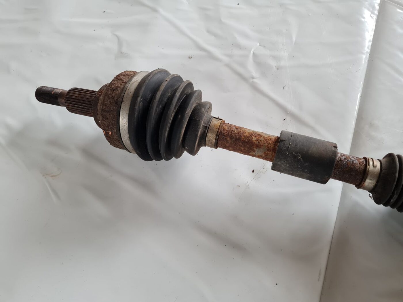 Pusass priekšējā kreisā priekš DODGE JOURNEY 2010 5 Pusass priekšējā kreisā priekš DODGE JOURNEY 2010