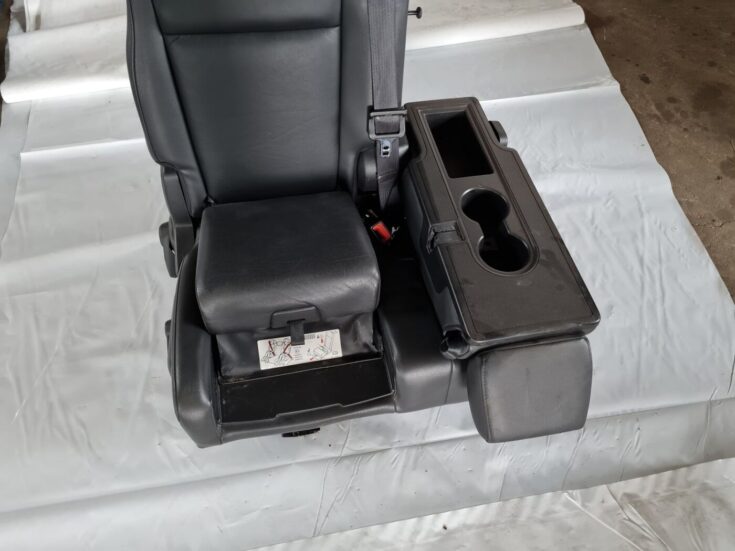 Aizmugurējais sēdeklis priekš DODGE JOURNEY 2010