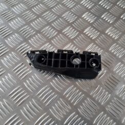 Priekšēja bufera kronšteins priekš TOYOTA AURIS 2007