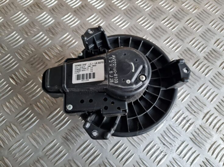 Salona ventilators priekš TOYOTA AURIS 2007