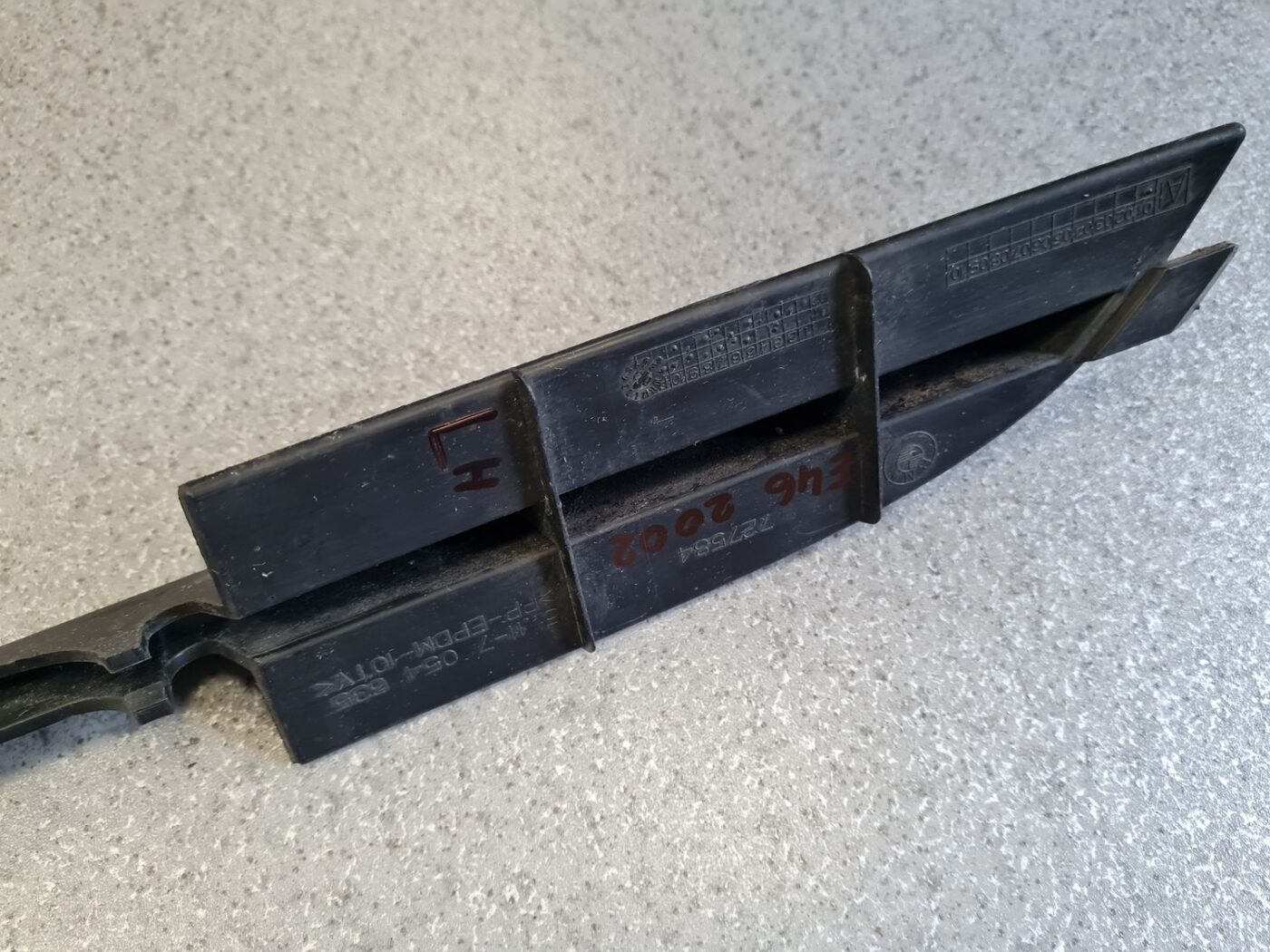 Miglas luktura reste, pa kreisi priekš BMW 318D E46 2002 SEDAN 5 Miglas luktura reste, pa kreisi priekš BMW 318D E46 2002 SEDAN