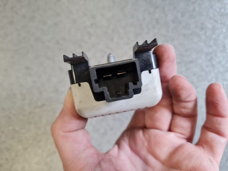 Antenas pastiprinātāja bloks priekš VW GOLF 2014