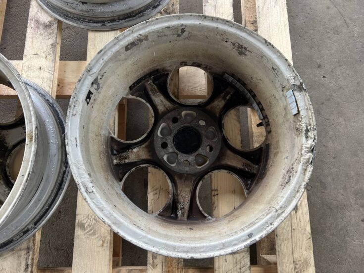 Lietais disks - vieglmetāla priekš VOLVO V70 2003 GREY