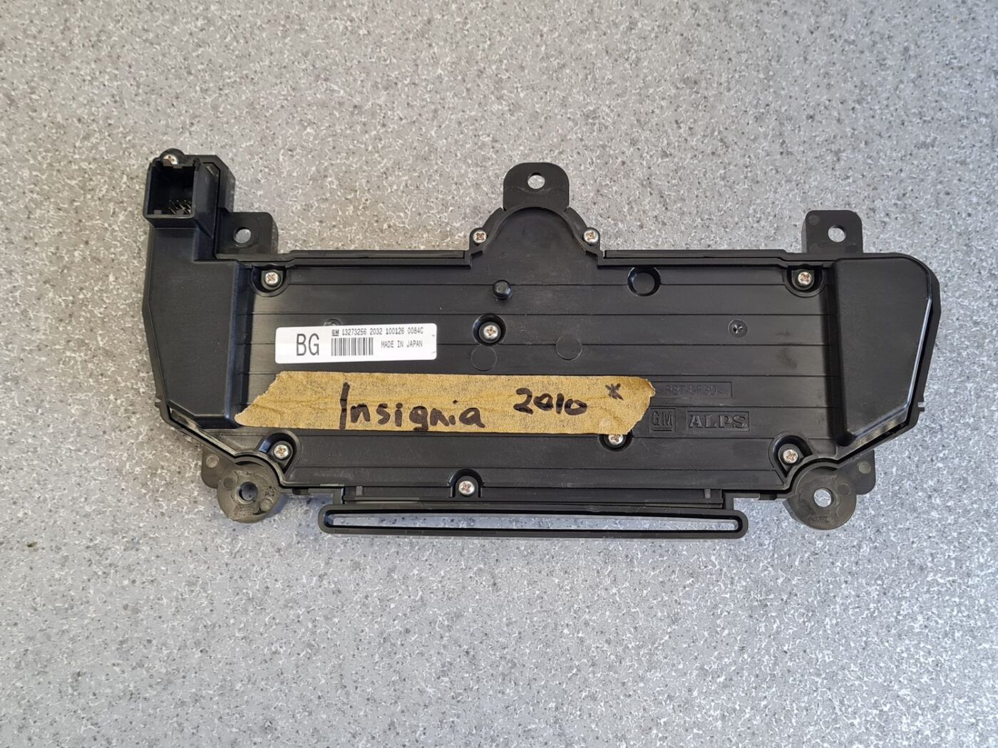 Multimēdijas vadības bloks priekš OPEL INSIGNIA SPORTS TOURER 2010 5 Multimēdijas vadības bloks priekš OPEL INSIGNIA SPORTS TOURER 2010