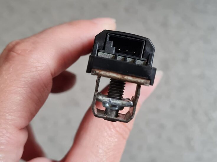 Antenas pastiprinātāja bloks priekš VW GOLF VARIANT 2012
