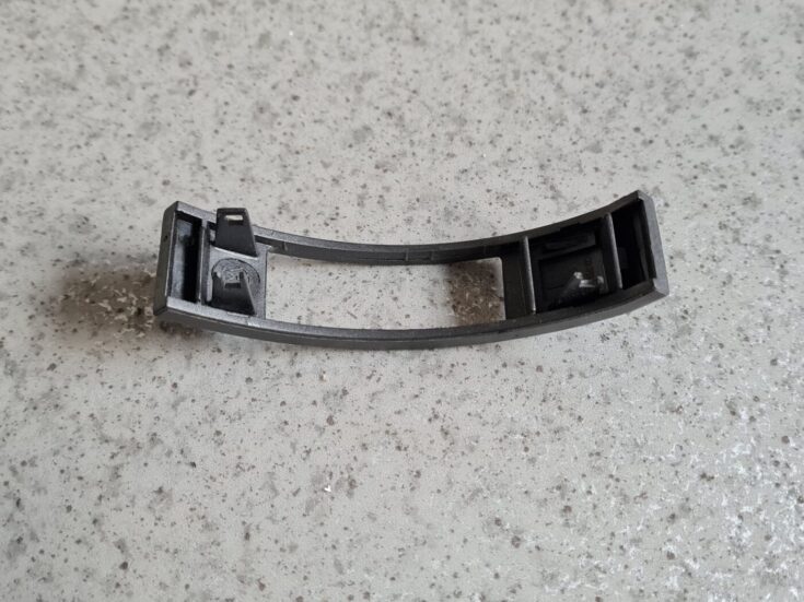 Salona plastmasa priekš VW PHAETON 2005
