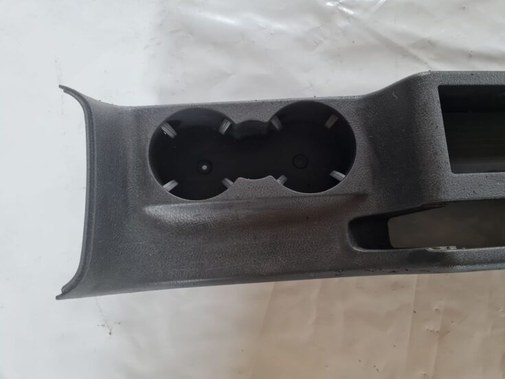 Centrālās konsoles apdares lielākā daļa priekš VW PASSAT 2004 UNIVERSAL GREY