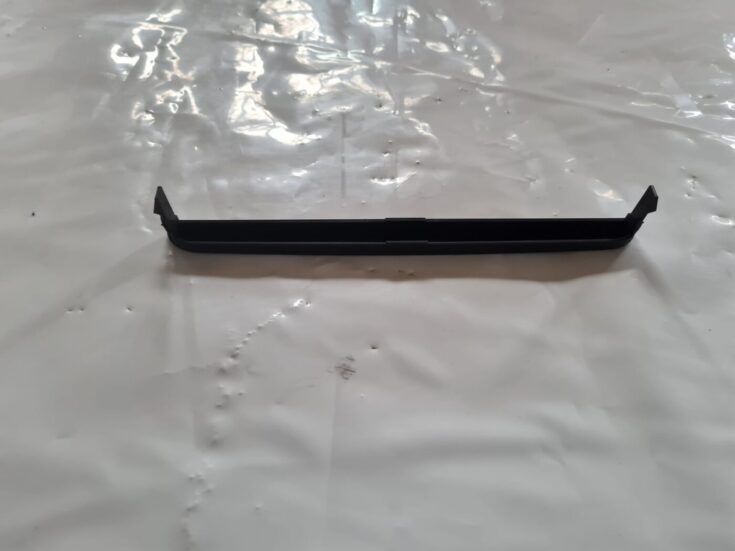 Mērinstrumentu paneļa dekoratīvā uzlika priekš VW PASSAT 2004 UNIVERSAL GREY