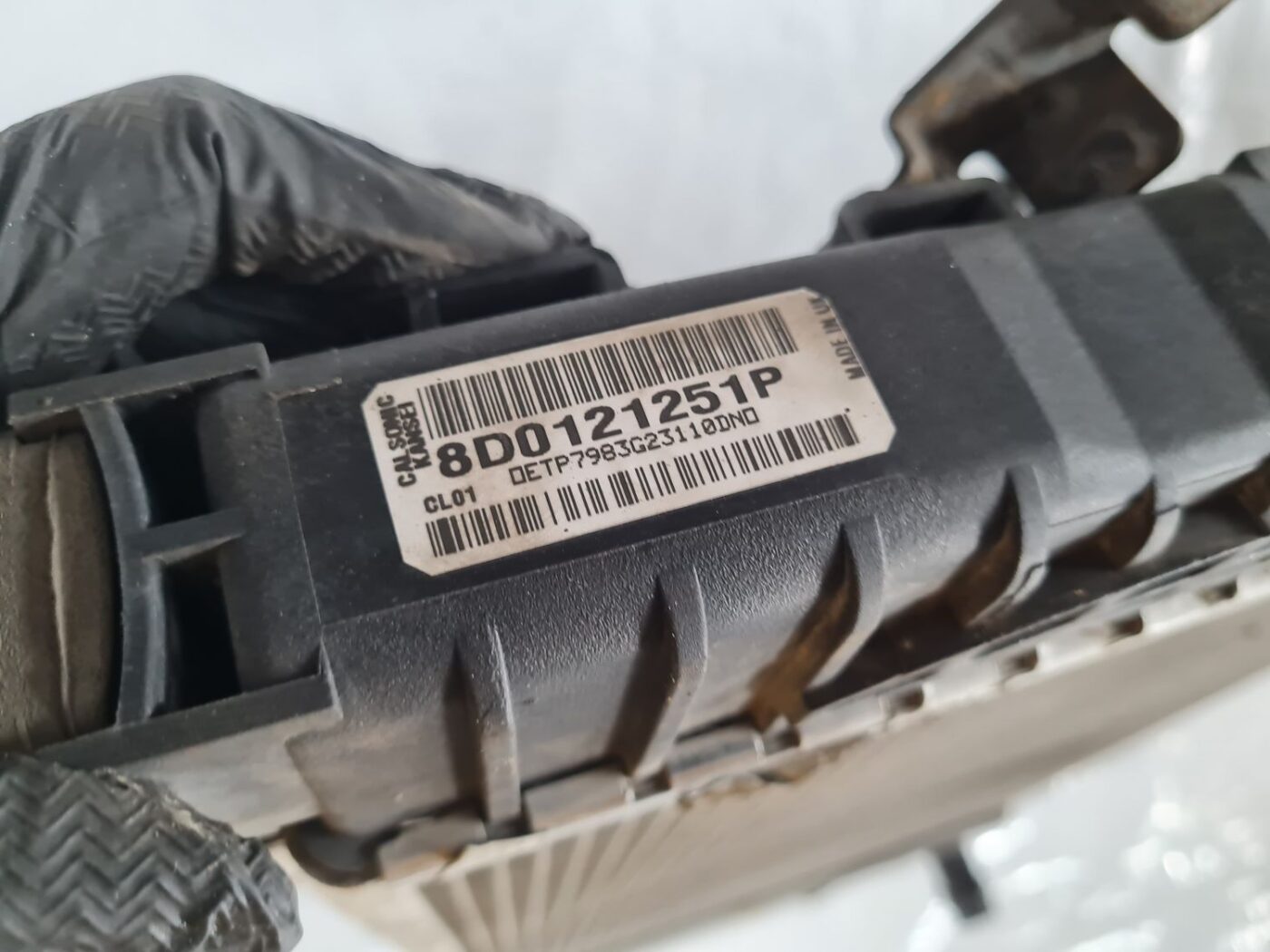 Dzesēšanas radiators priekš VW PASSAT 2004 UNIVERSAL GREY 3 Dzesēšanas radiators priekš VW PASSAT 2004 UNIVERSAL GREY