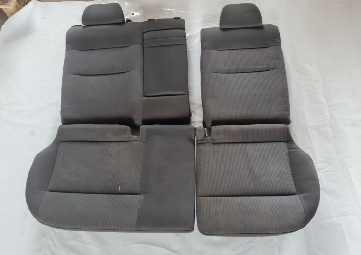Aizmugurējais sēdeklis priekš VW PASSAT 2004 UNIVERSAL GREY