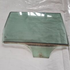 Aizmugurējo labo durvju stikls priekš VW PASSAT 2004 UNIVERSAL GREY