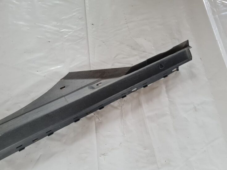 Ārēja sliekšņa laba uzlika priekš VW PASSAT 2004 UNIVERSAL GREY
