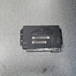 Komforta vadības bloks priekš AUDI A4 2008 AVANT