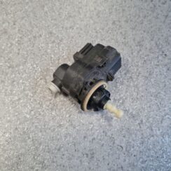 Lukturu augstuma regulēšanas korektors priekš RENAULT MASTER 2019-2022