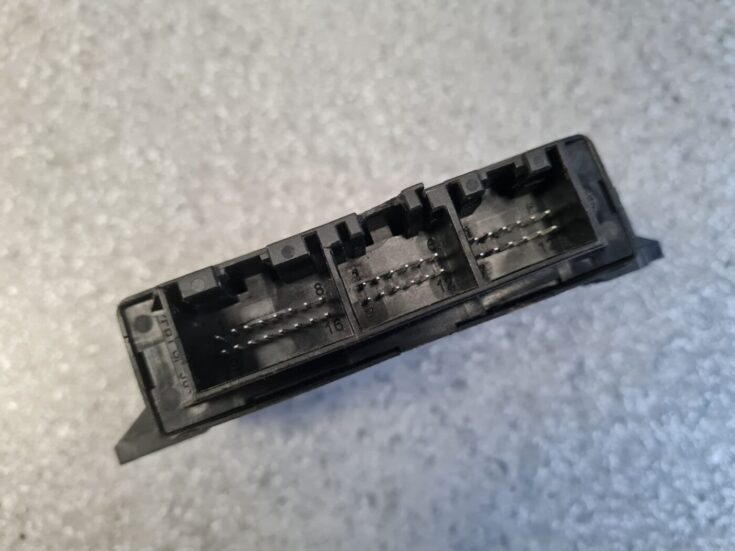 Parkošanās devēju vadības bloks priekš AUDI A6 AVANT 2007 QUATTRO