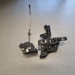 Aizmugurējo kreiso durvju slēdzene priekš FORD FOCUS 2006