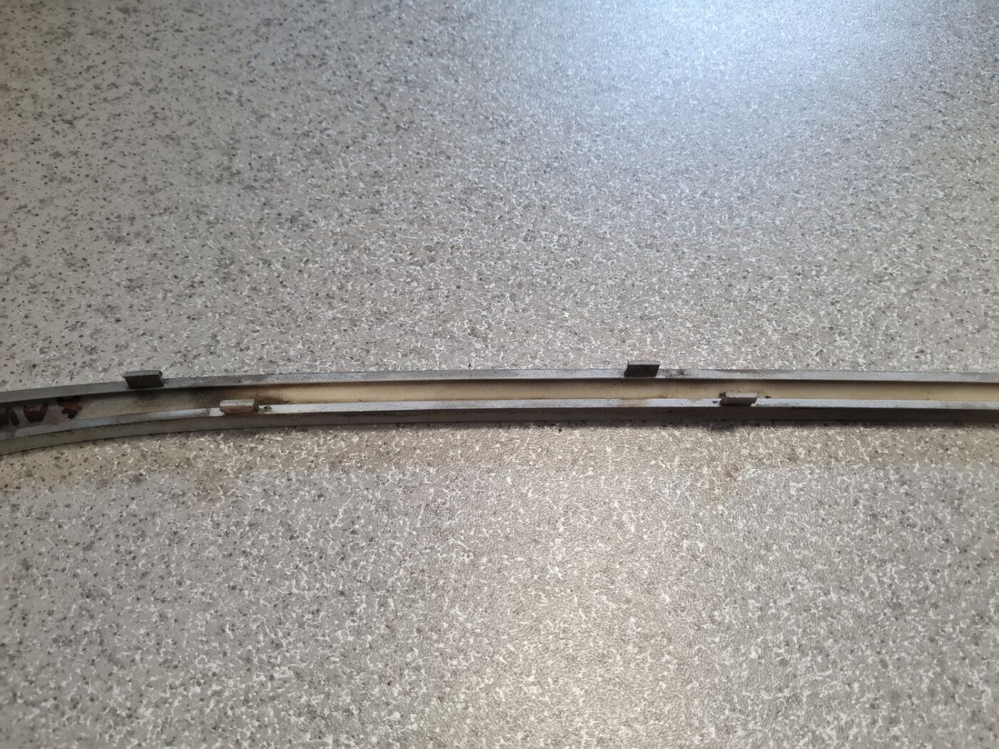 Aizmugurēja bufera uzlika priekš BMW 7 E38 1998-2001 7 Aizmugurēja bufera uzlika priekš BMW 7 E38 1998-2001