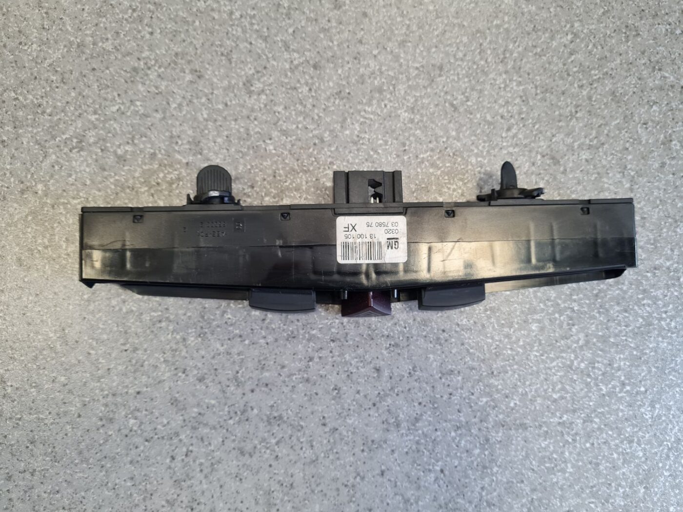 Mērinstrumentu paneļa pārslēgšanas pogas priekš OPEL ASTRA H 2006 6 Mērinstrumentu paneļa pārslēgšanas pogas priekš OPEL ASTRA H 2006