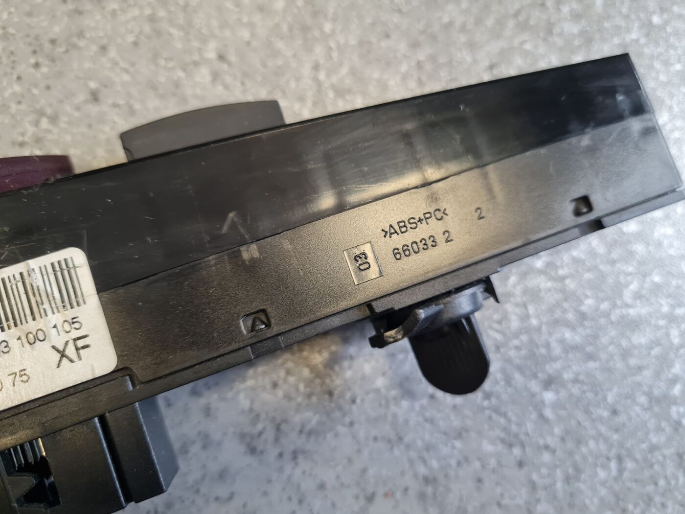 Mērinstrumentu paneļa pārslēgšanas pogas priekš OPEL ASTRA H 2006 3 Mērinstrumentu paneļa pārslēgšanas pogas priekš OPEL ASTRA H 2006