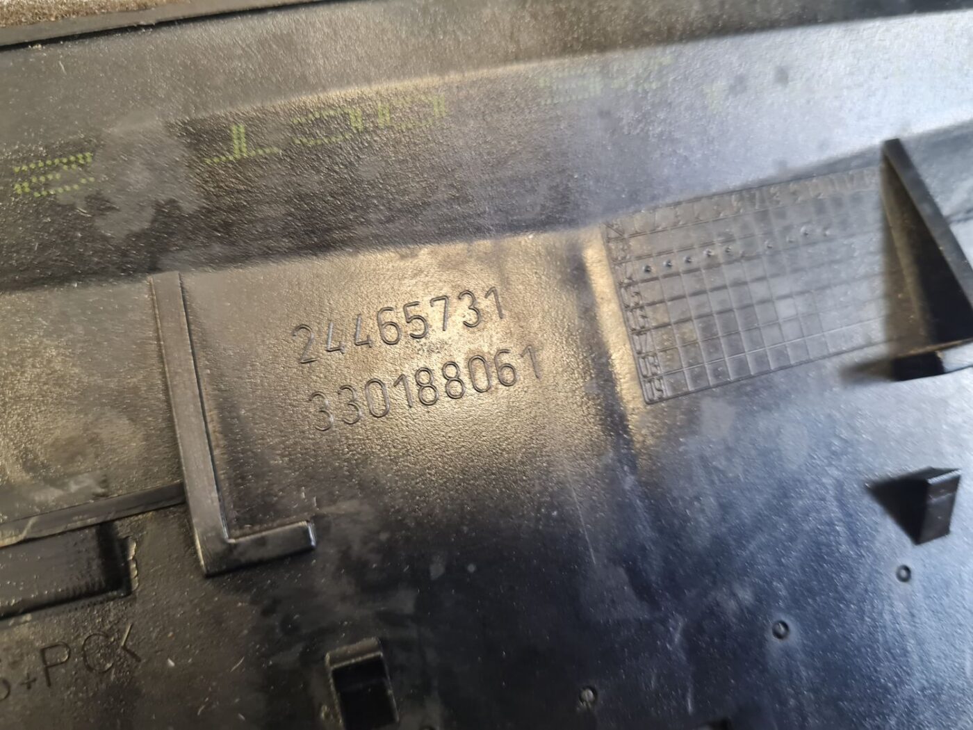 Mērinstrumentu paneļa gaisa vads, centrā priekš OPEL ASTRA H 2005 4 Mērinstrumentu paneļa gaisa vads, centrā priekš OPEL ASTRA H 2005