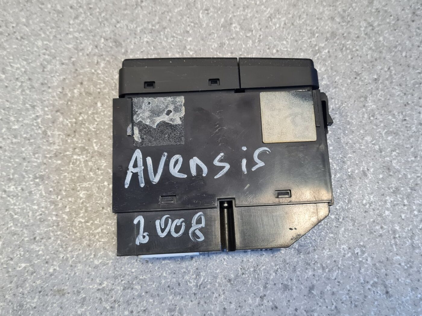 Aizmugurējā stikla apsildes ieslēgšanas poga priekš TOYOTA AVENSIS 2008 5 Aizmugurējā stikla apsildes ieslēgšanas poga priekš TOYOTA AVENSIS 2008