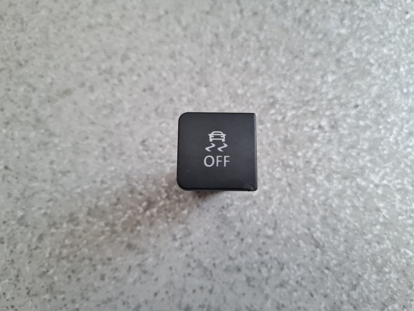 ESP poga priekš VW GOLF VARIANT 2012 1 ESP poga priekš VW GOLF VARIANT 2012