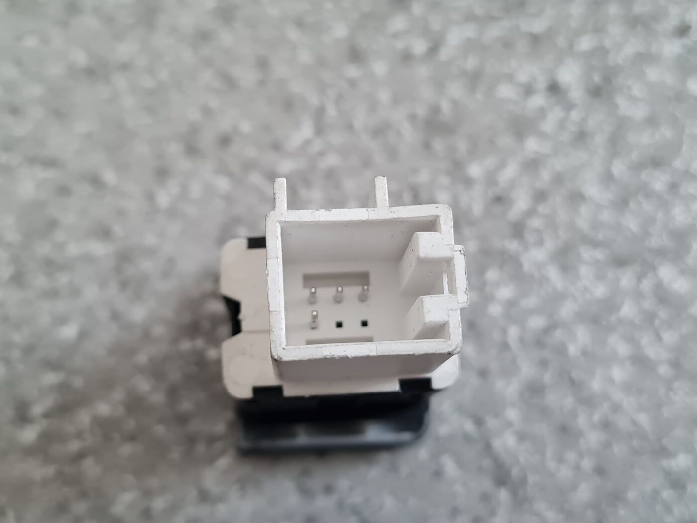 ESP poga priekš VW GOLF VARIANT 2012 4 ESP poga priekš VW GOLF VARIANT 2012