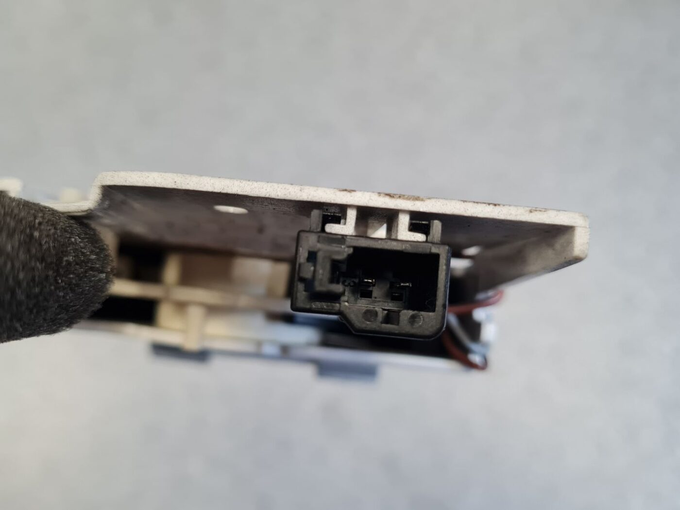 Salona ventilatora regulēšanas poga priekš VW TOUAREG 2007 5 Salona ventilatora regulēšanas poga priekš VW TOUAREG 2007