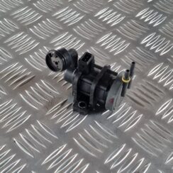 Izplūdes solenoīda vārsts priekš SAAB 9-5 1999