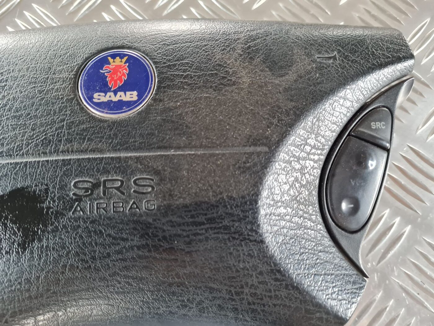 Stūres drošības spilvens priekš SAAB 9-5 1999 7 Stūres drošības spilvens priekš SAAB 9-5 1999