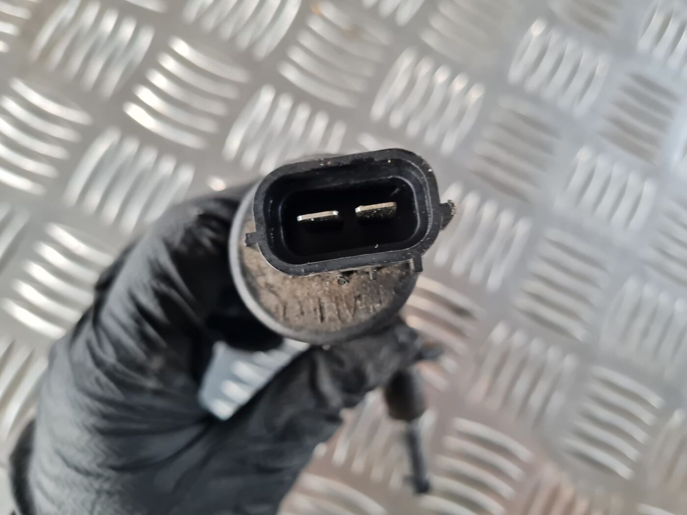 Mazgātāja šķidruma sūknis priekš SAAB 9-5 1999 4 Mazgātāja šķidruma sūknis priekš SAAB 9-5 1999