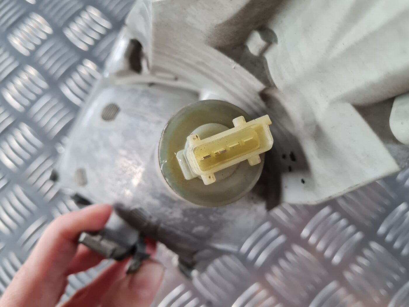 Pagrieziena signala lukturis priekš SAAB 9-5 1999 5 Pagrieziena signala lukturis priekš SAAB 9-5 1999