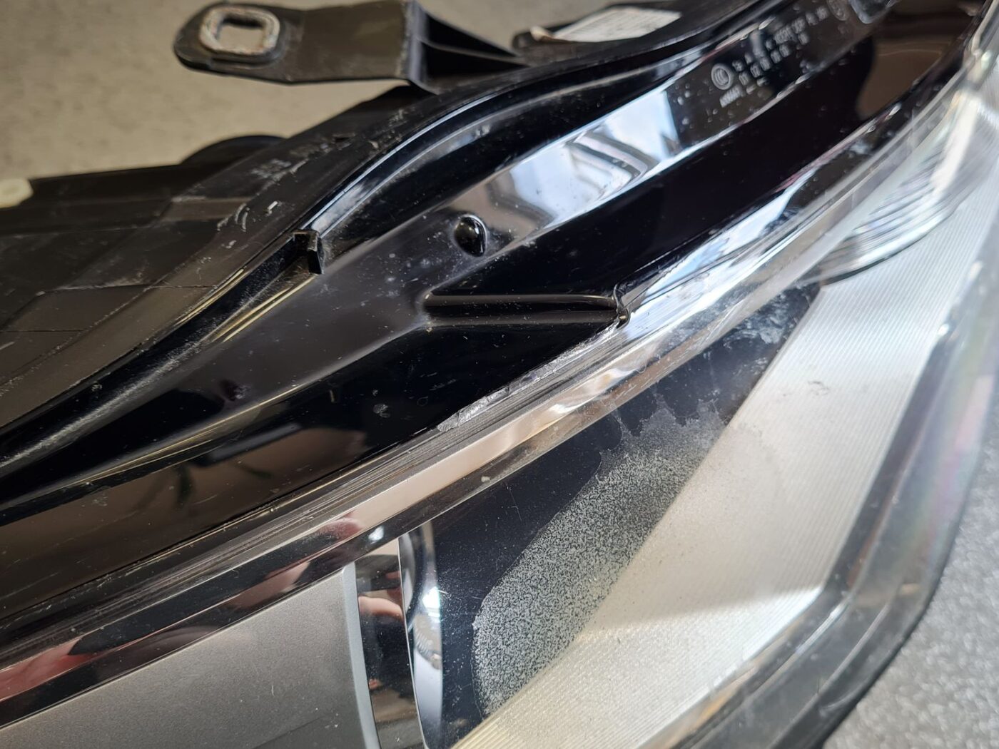 Priekšējais labais lukturis priekš AUDI A6 C7 2011-2016 15 Priekšējais labais lukturis priekš AUDI A6 C7 2011-2016