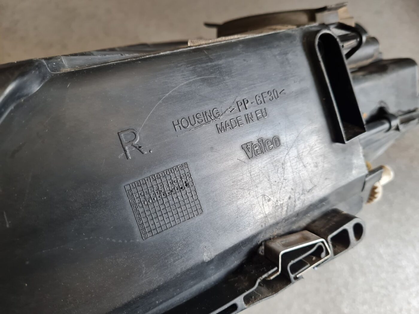 Priekšējais labais lukturis priekš VW TOUAREG 2007 6 Priekšējais labais lukturis priekš VW TOUAREG 2007