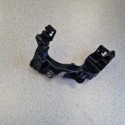 Priekšēja luktura kronšteins priekš KIA CEED 2013