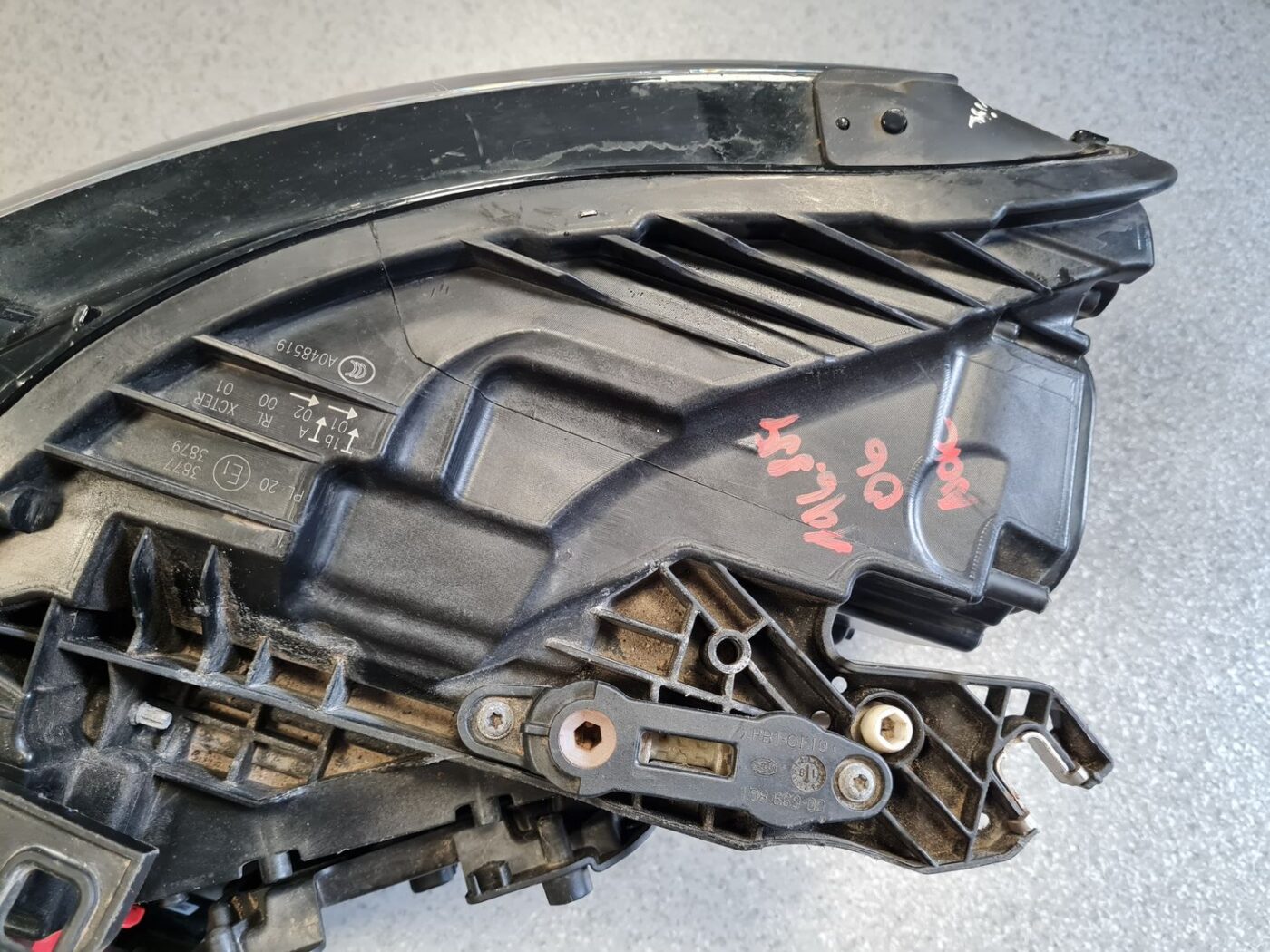 Priekšējais labais lukturis priekš AUDI A6 2015-2017 12 Priekšējais labais lukturis priekš AUDI A6 2015-2017