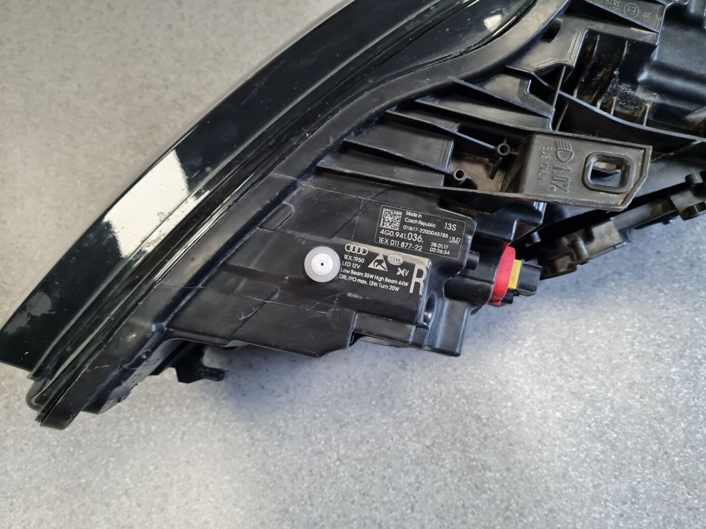 Priekšējais labais lukturis priekš AUDI A6 2015-2017 11 Priekšējais labais lukturis priekš AUDI A6 2015-2017