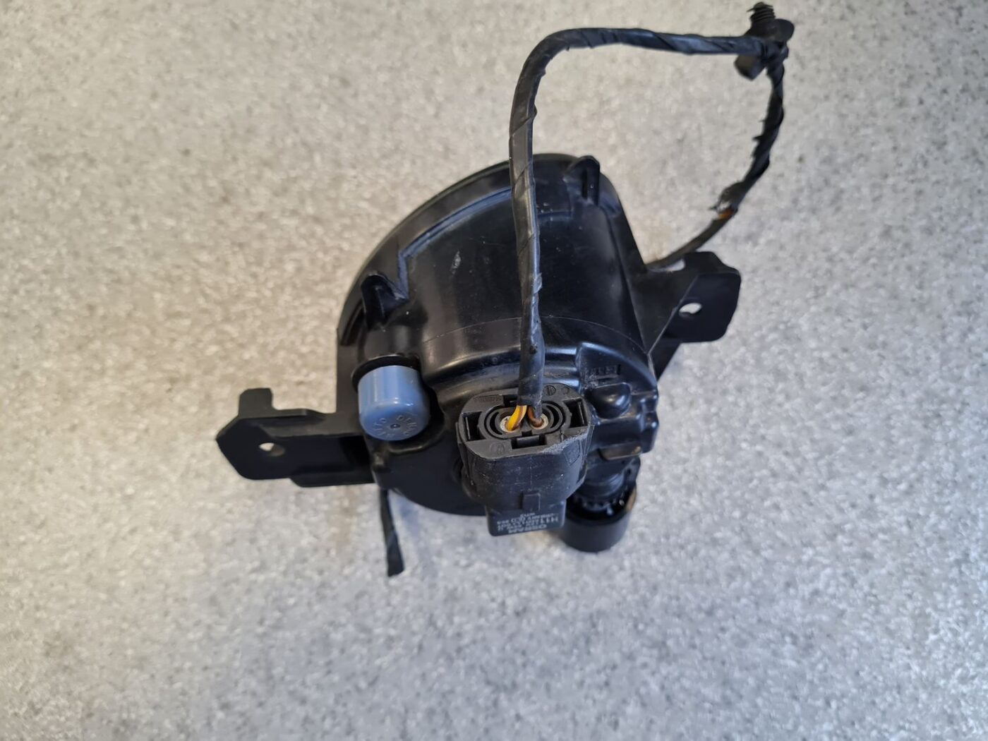 Miglas lukturis priekšā labajā pusē priekš BMW 123 E87 2008 BLACK 6 Miglas lukturis priekšā labajā pusē priekš BMW 123 E87 2008 BLACK