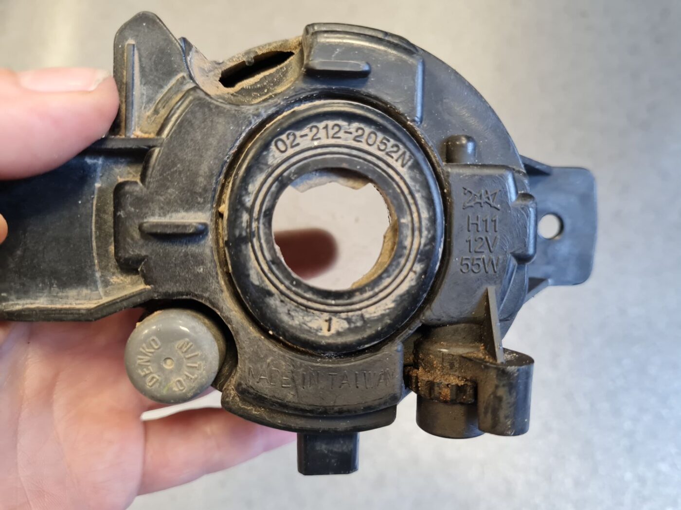 Miglas lukturis priekšā pa kreisi priekš NISSAN X-TRAIL 2005 5 Miglas lukturis priekšā pa kreisi priekš NISSAN X-TRAIL 2005