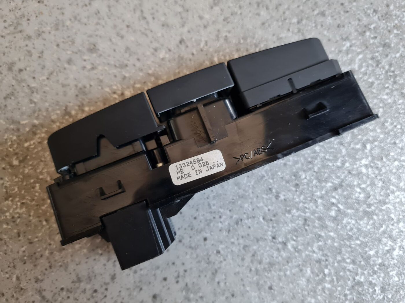 Mērinstrumentu paneļa pārslēgšanas pogas priekš OPEL INSIGNIA SPORTS TOURER 2010 5 Mērinstrumentu paneļa pārslēgšanas pogas priekš OPEL INSIGNIA SPORTS TOURER 2010