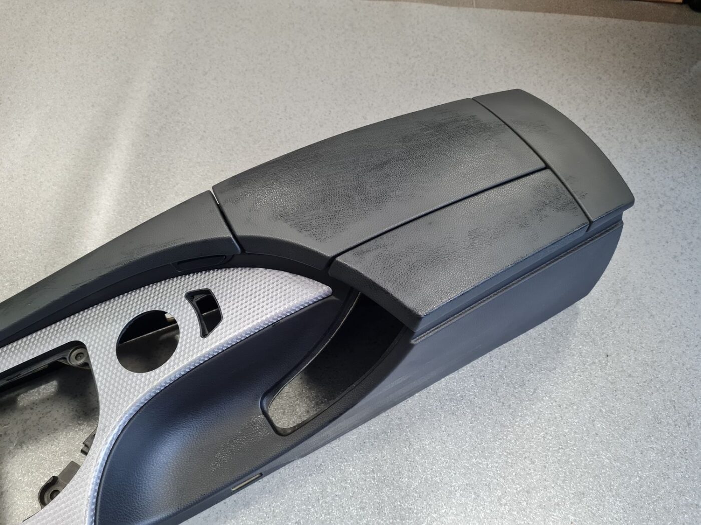 Centrālās konsoles apdares lielākā daļa priekš BMW 530D E61 2006 TOURING TITANSILVER 15 Centrālās konsoles apdares lielākā daļa priekš BMW 530D E61 2006 TOURING TITANSILVER