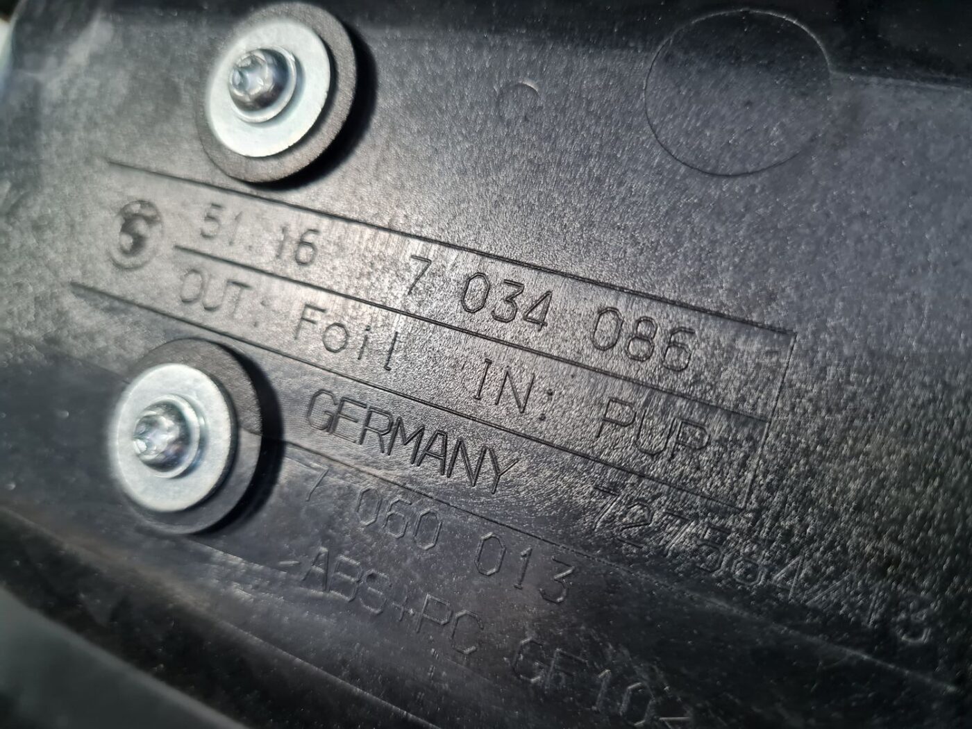 Centrālās konsoles apdares lielākā daļa priekš BMW 530D E61 2006 TOURING TITANSILVER 4 Centrālās konsoles apdares lielākā daļa priekš BMW 530D E61 2006 TOURING TITANSILVER