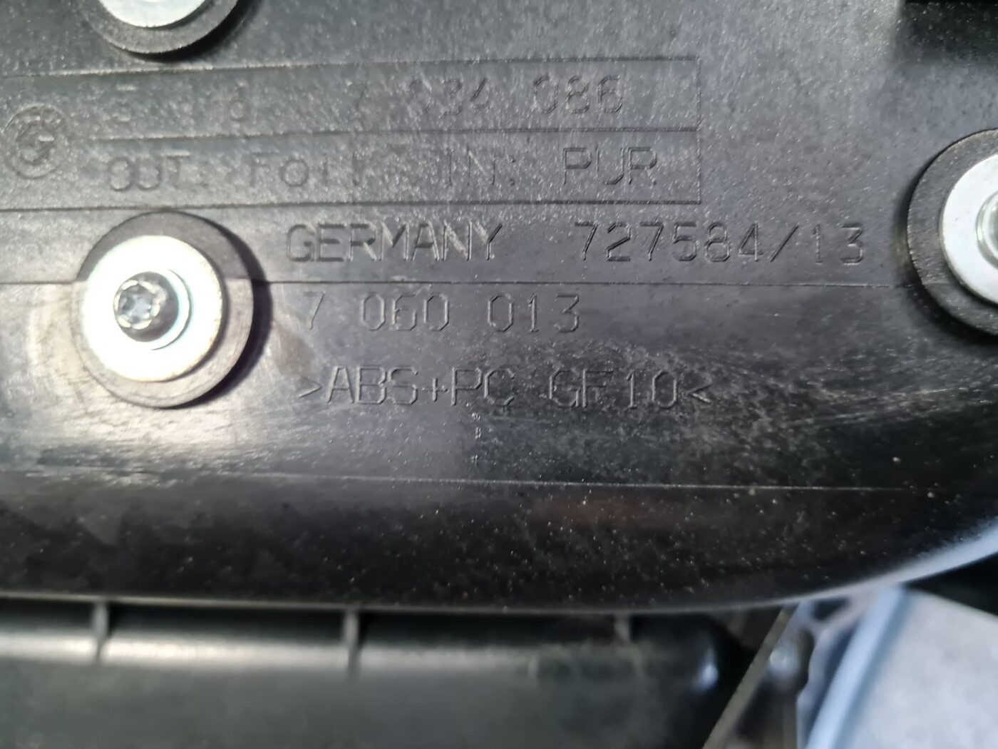 Centrālās konsoles apdares lielākā daļa priekš BMW 530D E61 2006 TOURING TITANSILVER 3 Centrālās konsoles apdares lielākā daļa priekš BMW 530D E61 2006 TOURING TITANSILVER