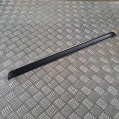 Sliekšņa priekšēja laba uzlika (salonā) priekš SAAB 9-5 1999